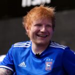 Ed Sheeran membantu Ipswich Town Penandatanganan kunci